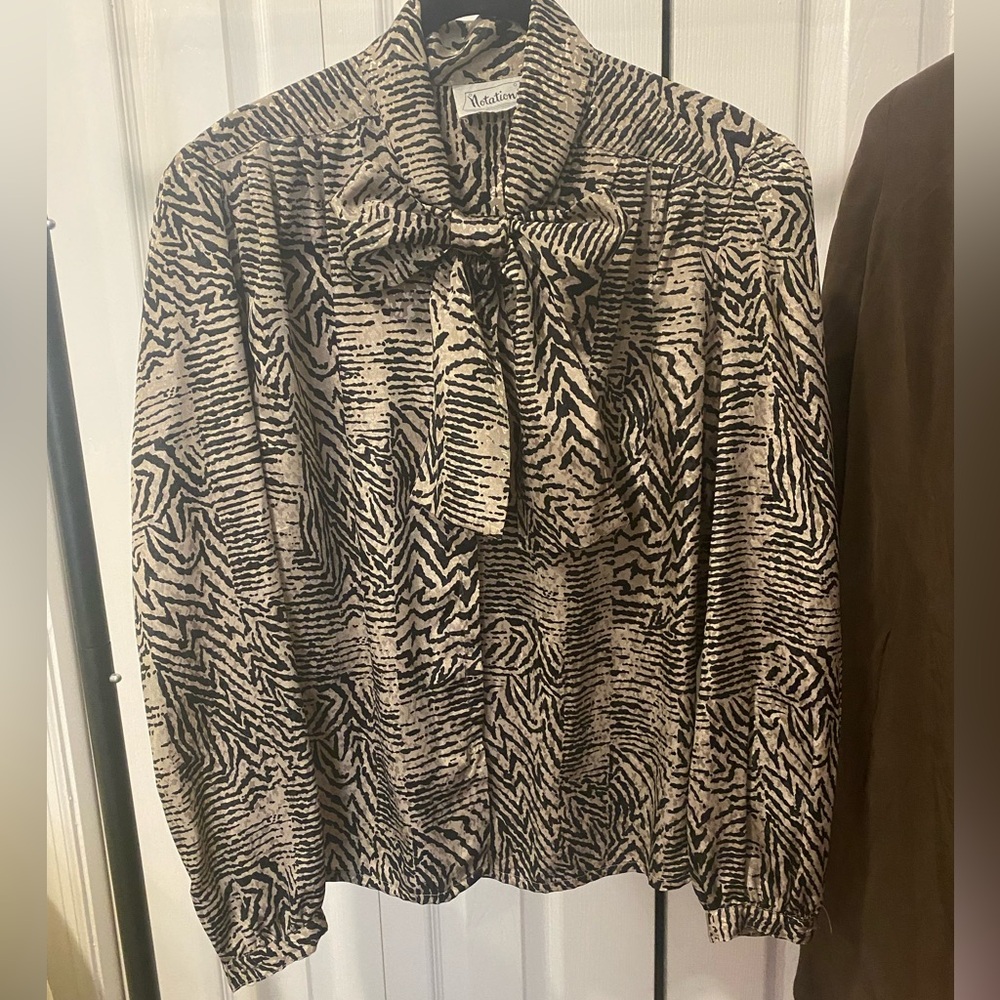 Vintage shirt with bow